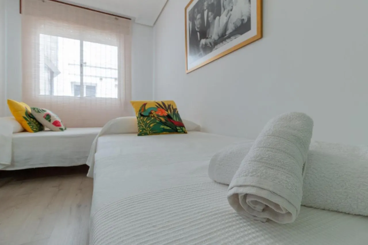 America 21 - Town Center Apartment Cordoba