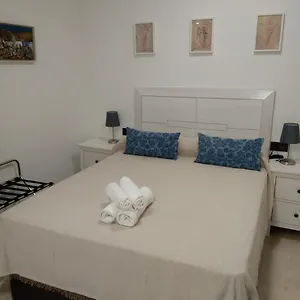 Apartamentos Cordoba Apartment